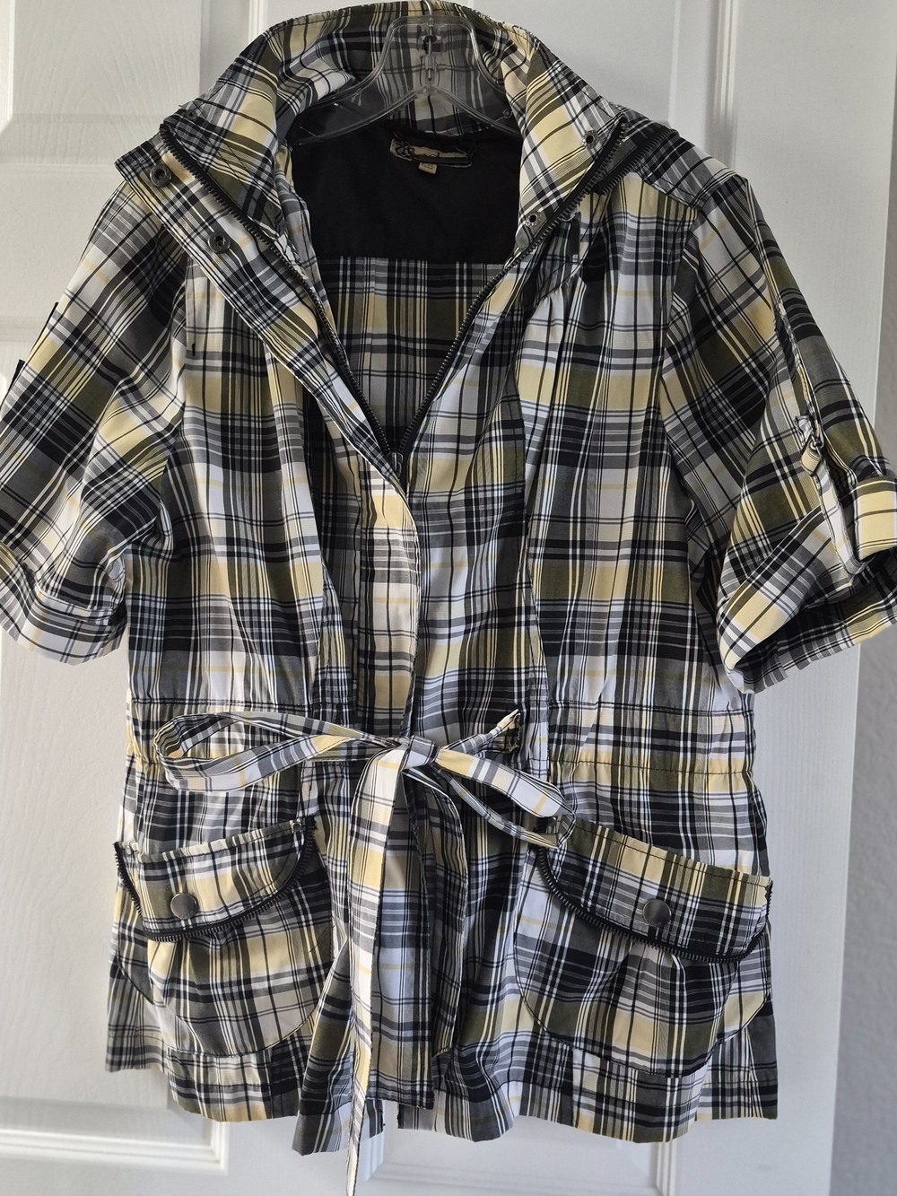 Odyn Black Plaid Short-Sleeve Belted Jacket